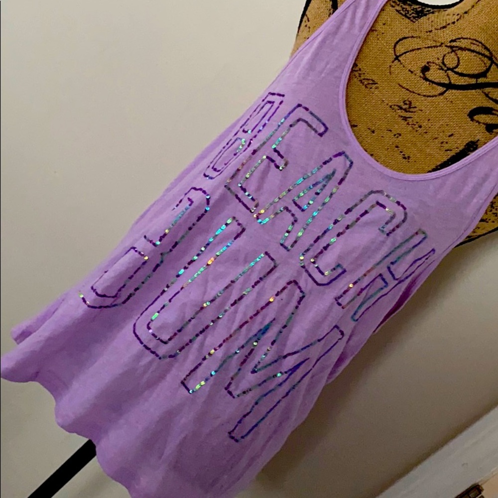 COPY - Excellent used condition tank😍